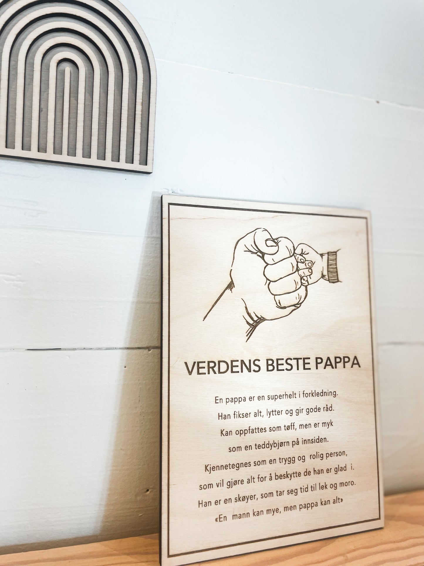 PAPPA PLAKAT OG RAMME (med valgfri tekst på rammen bak)