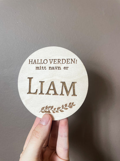 «Hallo verden, mitt navn er…»